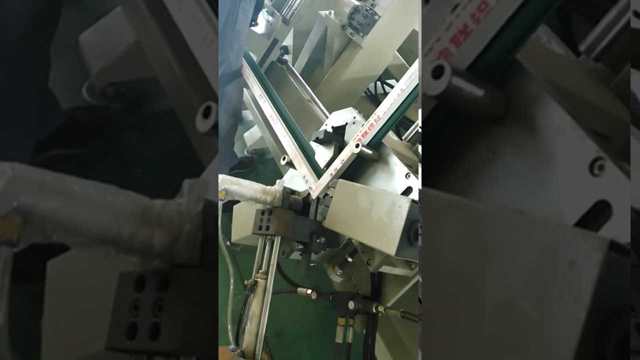 LM4S 100x1800x3000 four heads corner Crimping Machine