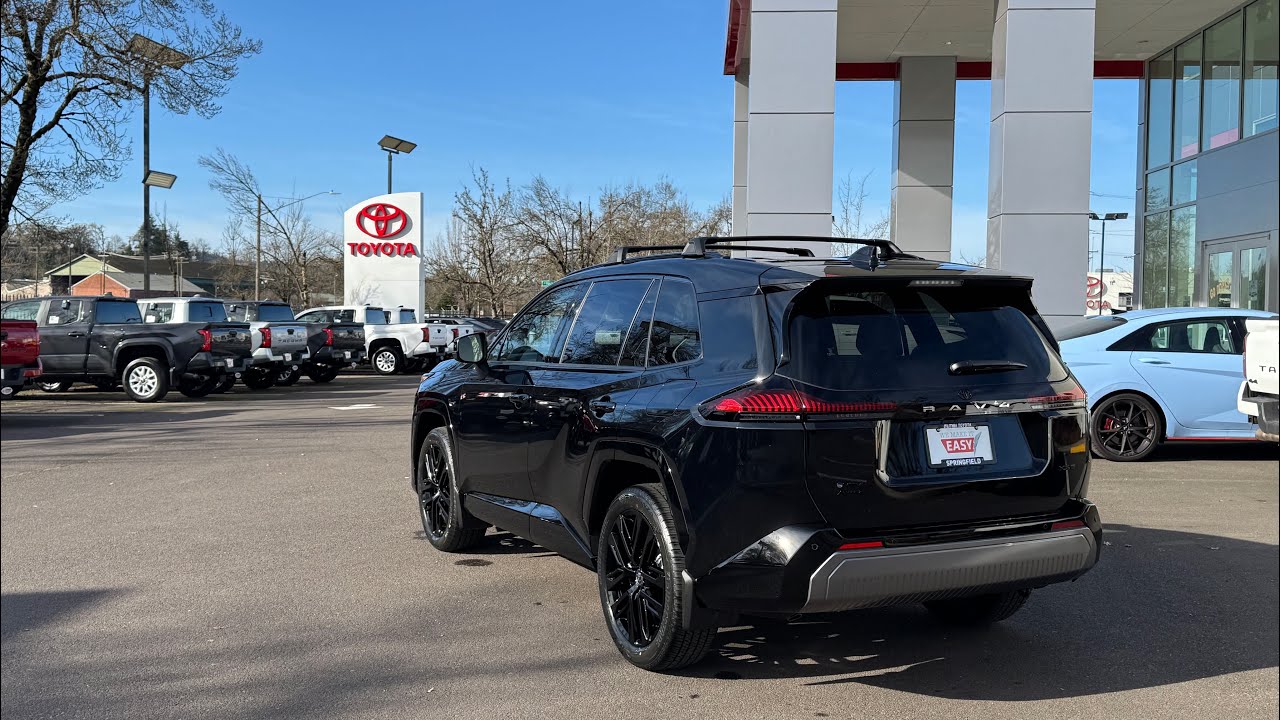 2026 Rav 4 XSE AWD walkaround and initial impressions.