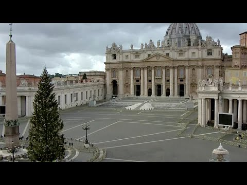 St Peter S Square Eerily Empty On Christmas Day YouTube