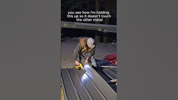 How to cut metal cladding. #sheetmetal #garagebuilder #barnbuilder #shopbuilder #farrowbuilt