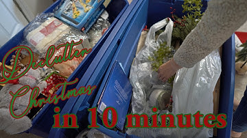 Decluttering Christmas 2022 | Christmas is Coming! 10 Minutes Better  @MelindaPlainandSimple