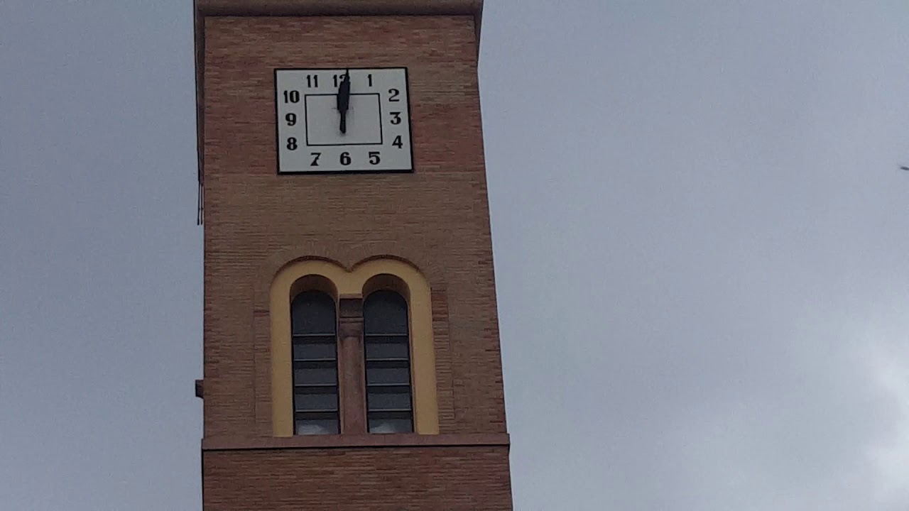 Zagreb, Vlaška ulica, crkva sv. Petra-Angelus(12:00)