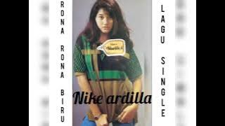 Nike Ardilla model rock Rona Rona Biru, lagu notalgia