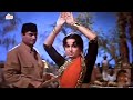 Waheeda Rehman’s Snake Dance from 1965 Guide 🎶