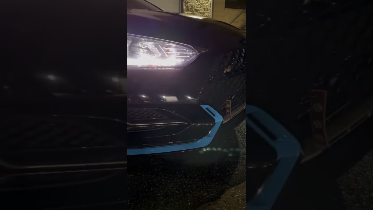 Super Gloss Piano Black Car Vinyl Wrap from Carwraponline