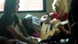 Video thumbnail of "♥♥ ronnie and bryan playing the guitar!♥♥"