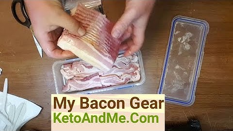 Bacon Storage Container that Has a Drain Rack and an Airtight Lid that Snaps on it.