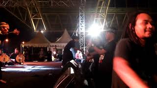 Download Euis Sl Featuring Riung Sawargi Seni Bangbra Video MP3 Euis Sl Featuring Riung Sawargi Seni Bangbra