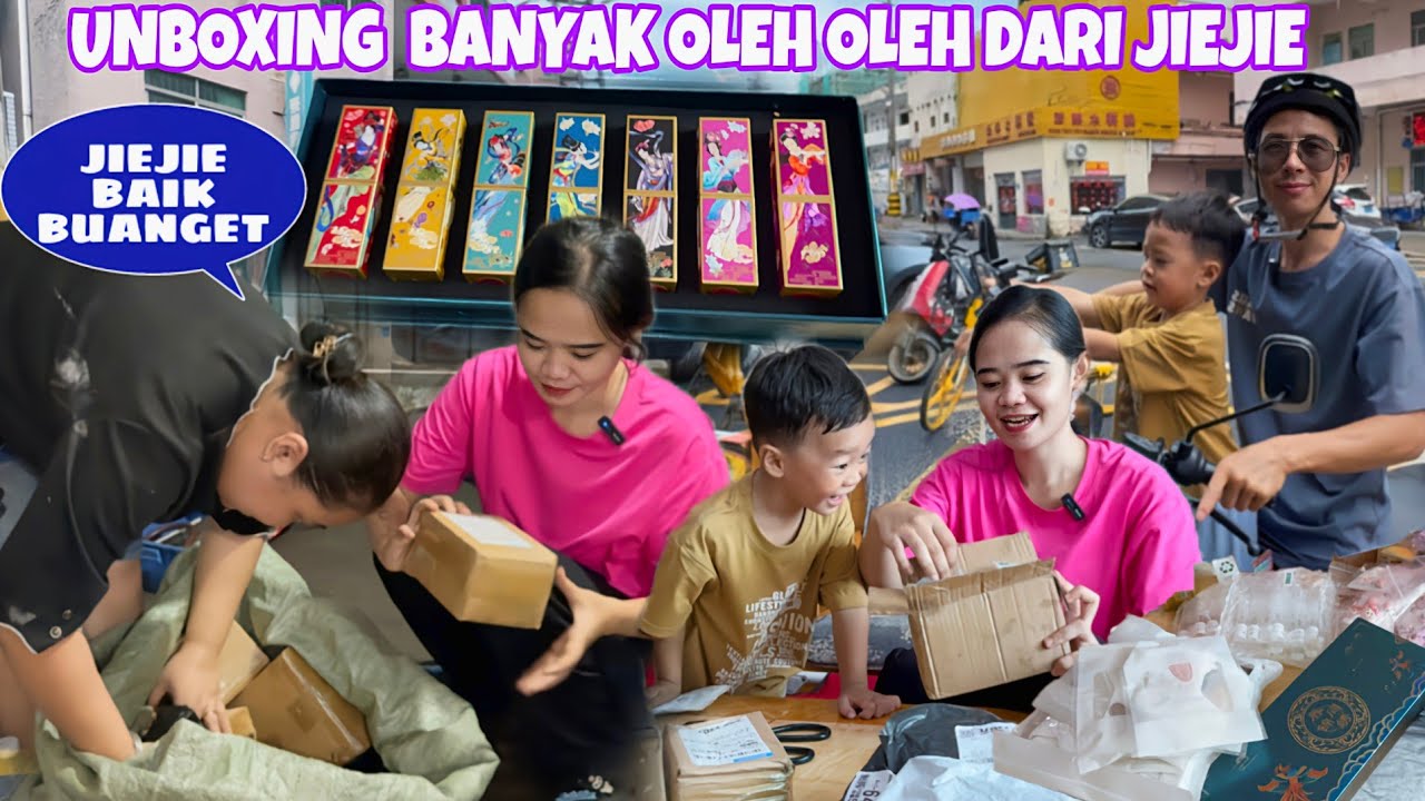 WAOW JIEJIE BELIKAN BANYAK OLEH OLEH UNTUK KELUARGA DI INDONESIA, MASIH MENUNGGU PASPOR MEIMEI JADI