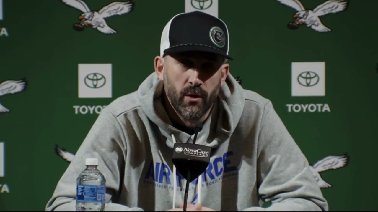 Ник Сирианни из «Иглз» | Всё ещё зол на то, как играл Джален и нападение в матче против «Биллс»; ...