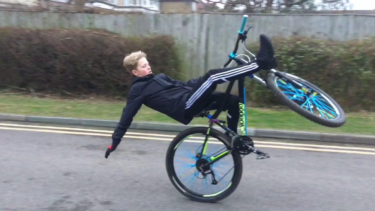 Top 10 wheelie fails !! YouTube