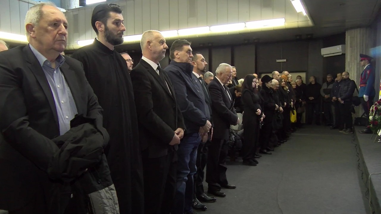 Doboj se na komemoraciji oprostio od Borislava Paravca