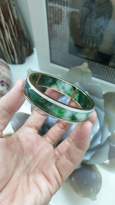 Jade, 9K Gold & Moissanite custom bangle for a lovely Thai  customer 🤗. #jadebracelet #jadeshop