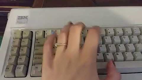 IBM Model F PC AT Typing Demonstration