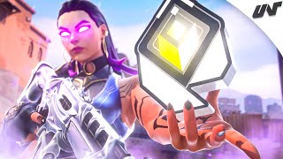 Why we Recruited The YOUNGEST Female Radiant in VALORANT.. (Introducing Florescent UV)