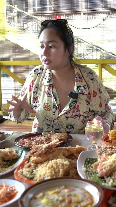 SUNDANE FOOD IS SO DELICIOUS, THE SAMBAL IS SADISTICALLY SPICY!!?