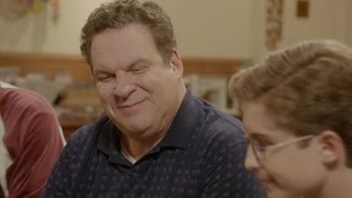 EXCLUSIVE: Adam and Murray Clash on the Design of Their Robot on 'The Goldbergs'