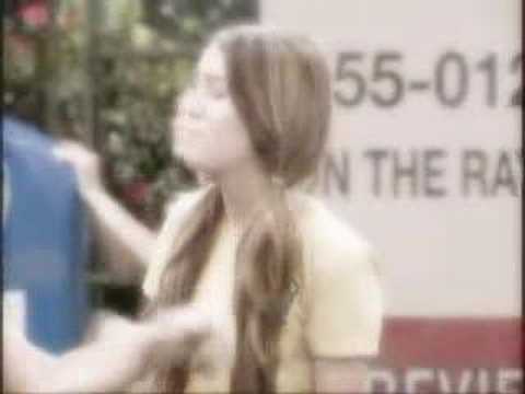 PORCELAIN HEART - Miley & Her Mom