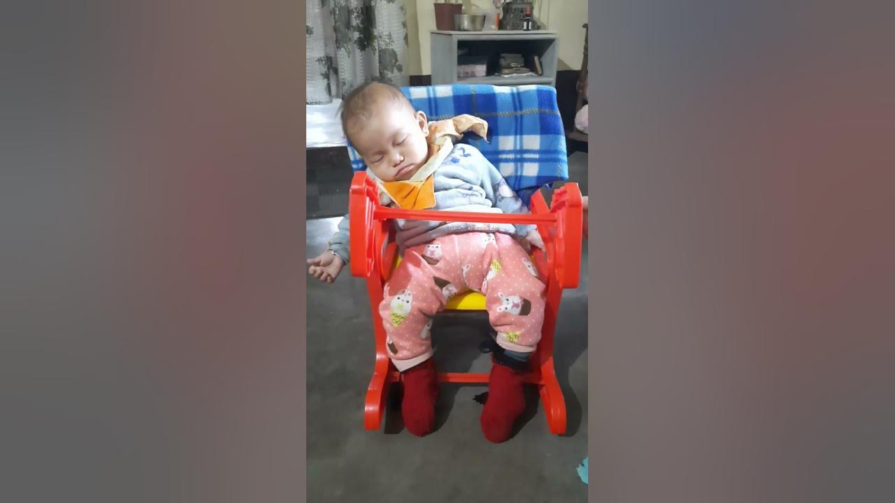 Baby sleeping in weird position 🤣🤣🤣 funnyvideos cutebaby trending