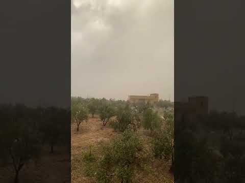 غيم وسحاب وجو ماطر وجذاب يشرح صدر من ضاق صدره وباله