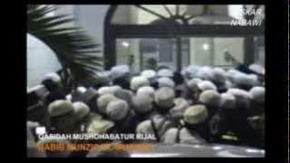 Habib Munzir Al-Musawa - Qasidah Mushohabatur Rijal