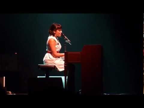 Norah Jones "Don't Know Why" - Live at Old National Murat Theater Indianapolis, IN 6-20-12