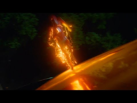 Flash wakes up from Cryosleep + Nano Suit reveal | The Flash 7x01