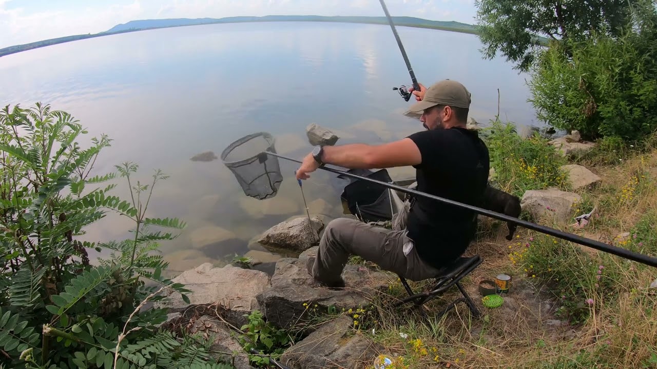 Pescuit la pluta pe baraj cu bolo de 7 m. Am prins PLĂTICĂ și BABUȘCĂ si am reusit sa rup lanseta