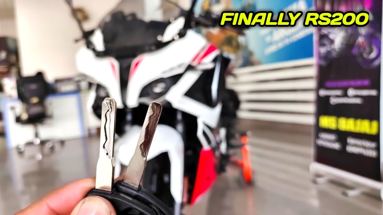 New Launch Alert 🚨🚨|| 2025 Bajaj Pulsar RS200 Detail Walkround || Local Abroad
