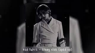 red lights - stray kids (𝒔𝒑𝒆𝒅 𝒖𝒑) Resimi