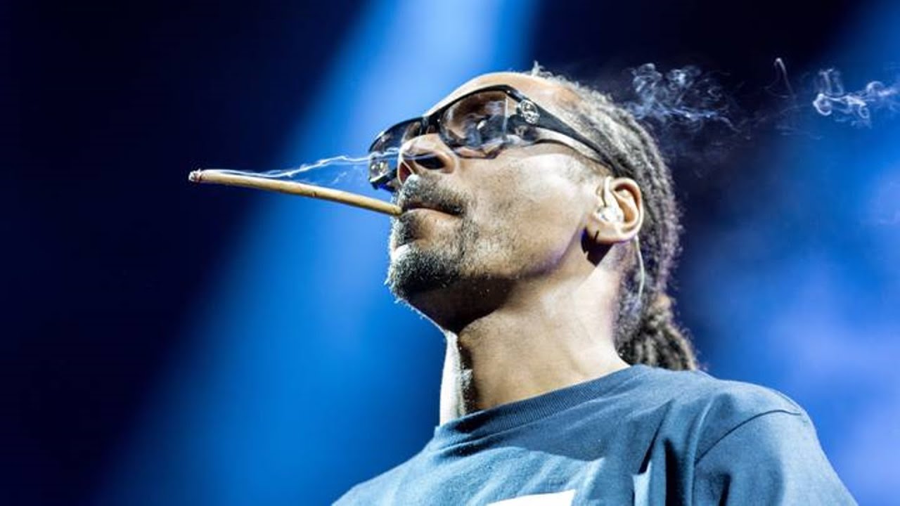 Snoop Dogg Shocks Fans with Decision to Quit Smoking Weed YouTube Snoop Dogg Shocks Fans with Decision to Quit Smoking Weed YouTube
