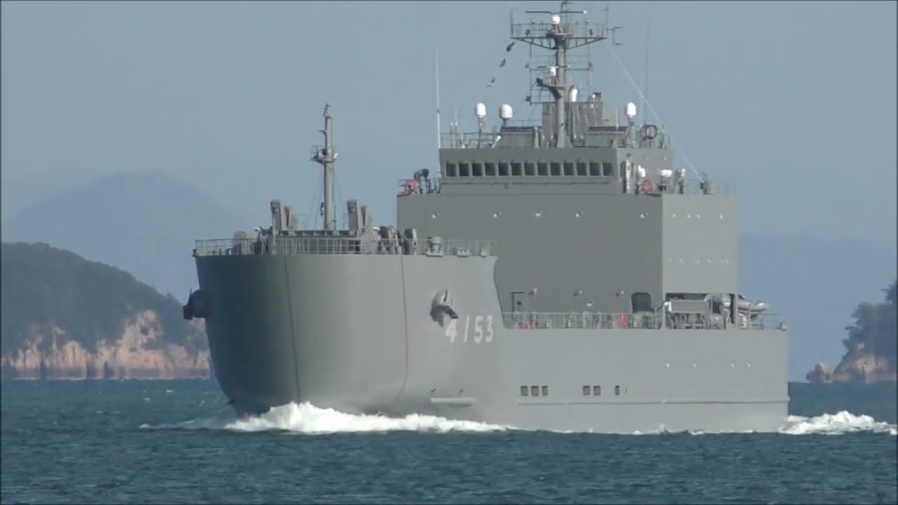 輸送艦「あおぞら」3日目の試運転を終えて因島大橋通過　令和8年3月5日