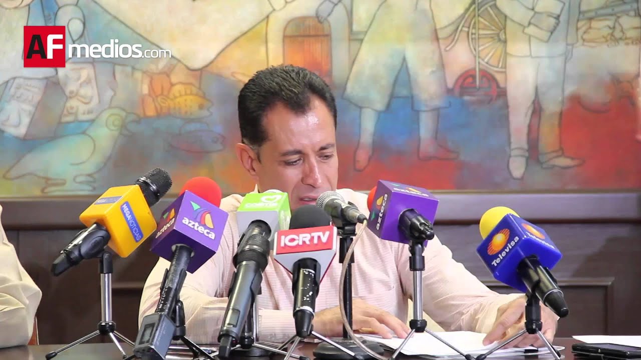 Hay déficit de mil 598 MDP; se despedirá a mil 050 empleados y disminuyen sueldo a funcionarios armeria ballerina white