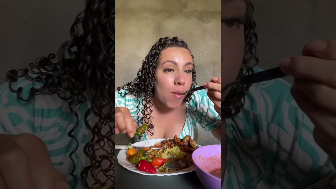 Fui desafiada a comer pimenta sem nenhuma comida na boca