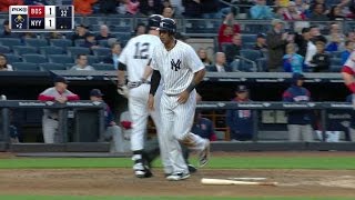 BOS@NYY: Hicks scores from first on single, error