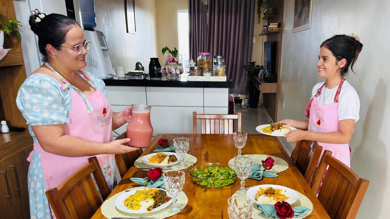 A arte de viver com calma | Mesa posta, café da manhã e almoço feito com carinho