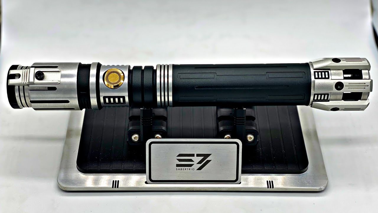 First Look Sabertrio's New Lightsaber (Sologaard) YouTube