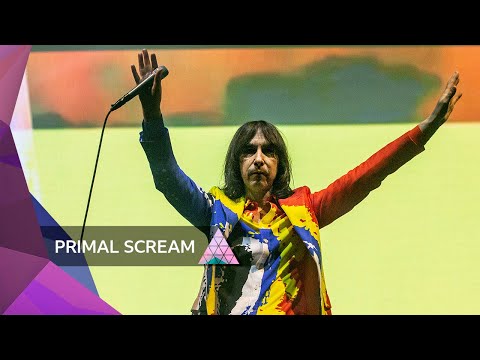 Primal Scream - Moving On Up (Glastonbury 2022)