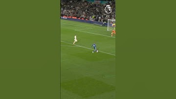 Ziyech relaxes as Lukaku scores for Chelsea!