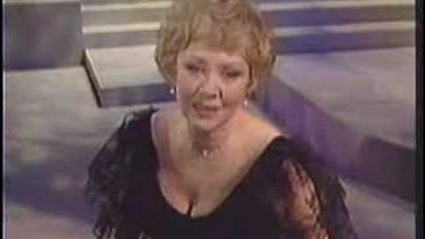 Glynis Johns Send in the Clowns