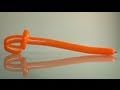 Play with balloons: how to make a sword