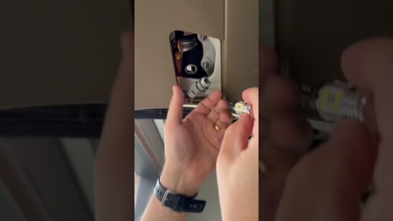 2012 Acura MDX Reverse Light Bulb Replacement