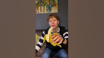 De juiste manier om een banaan te eten😳