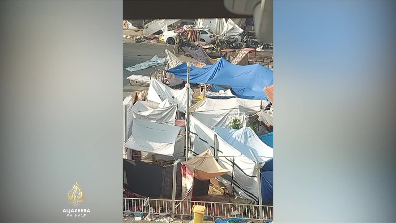 لقطات من قناة الشفاء: جنود إسرائيليون ينقلون جثث أكثر من 100 فلسطيني قُتلوا