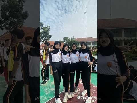 TIKTOK HIJAB SMP GUNUNG GEDE