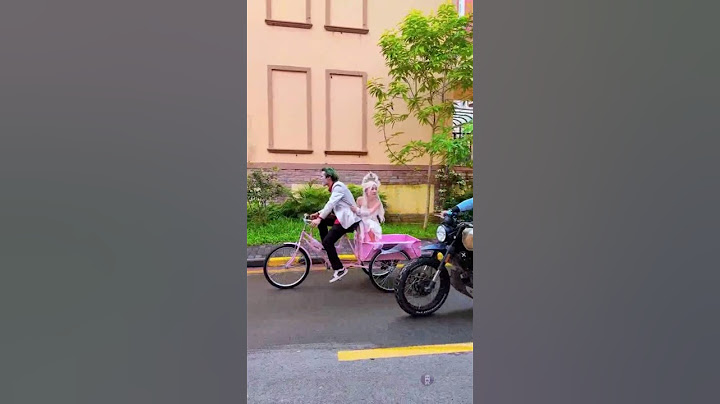 小丑骑三轮被嘲笑，天使攒钱为他买机车。#天使 #小丑 #超人不会飞 #shorts #entertainment #shortsfeed #youtubeshorts #ytshorts