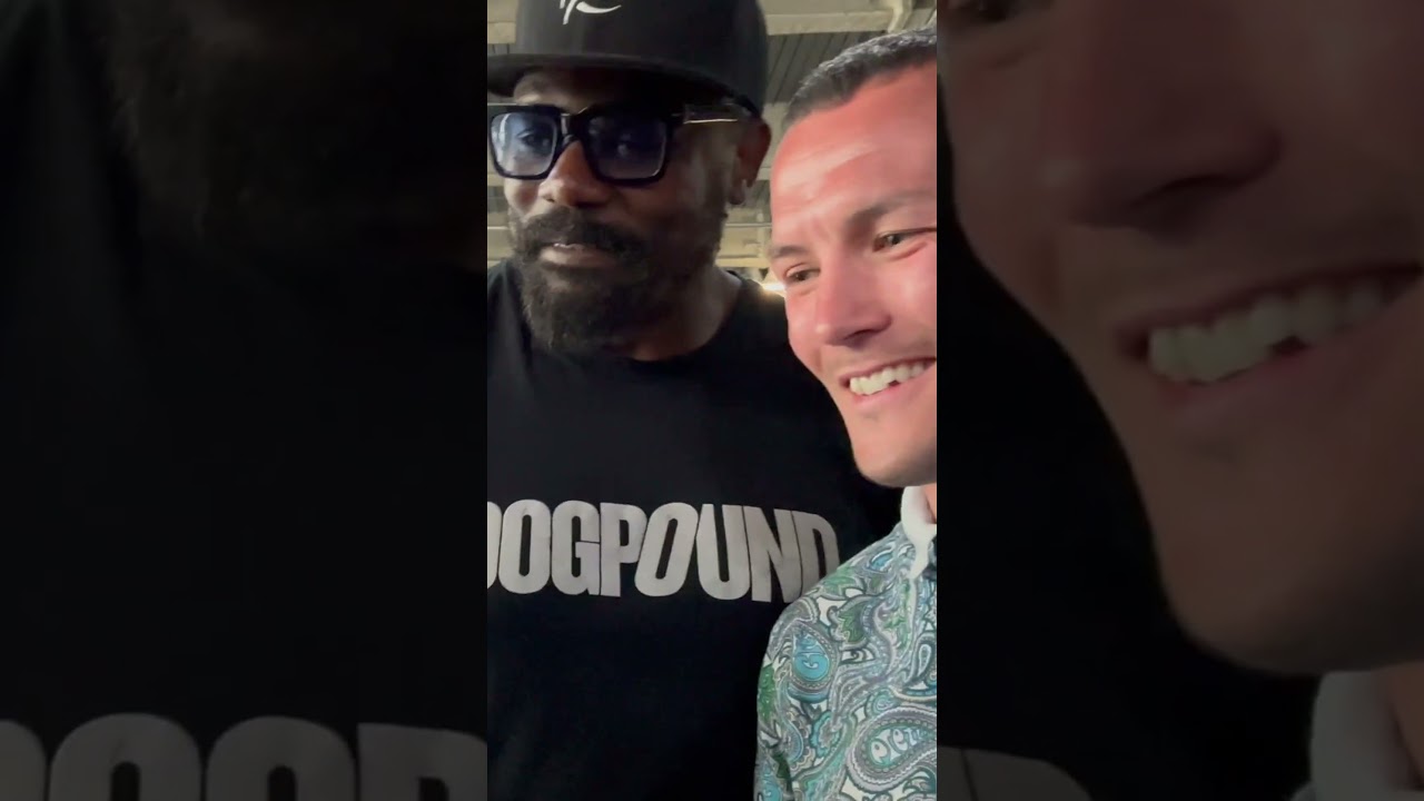 Derek Chisora loves Leeds! 