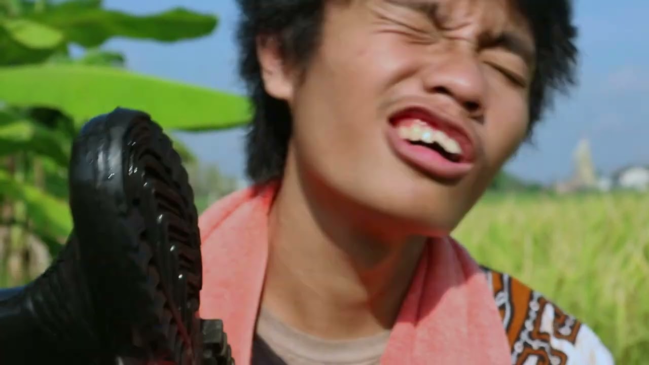 Project Akhir Mata Kuliah Periklanan - Iklan Produk Pertanian "AP BOOTS"