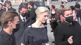 Elizabeth Debicki - Dior Spring Summer 2022 fashion show in Paris - 28.09.2021