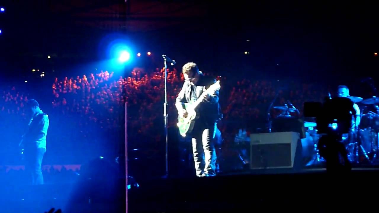 *Thanks Bono* U2 @ Hannover 2010-08-12 Amazing Grace + Where The